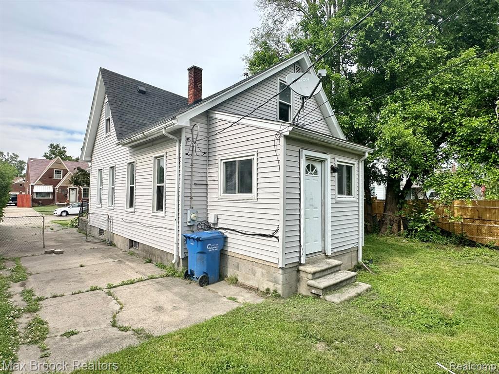 7584 Jackson Avenue, Warren, MI 48091 — Photo 3