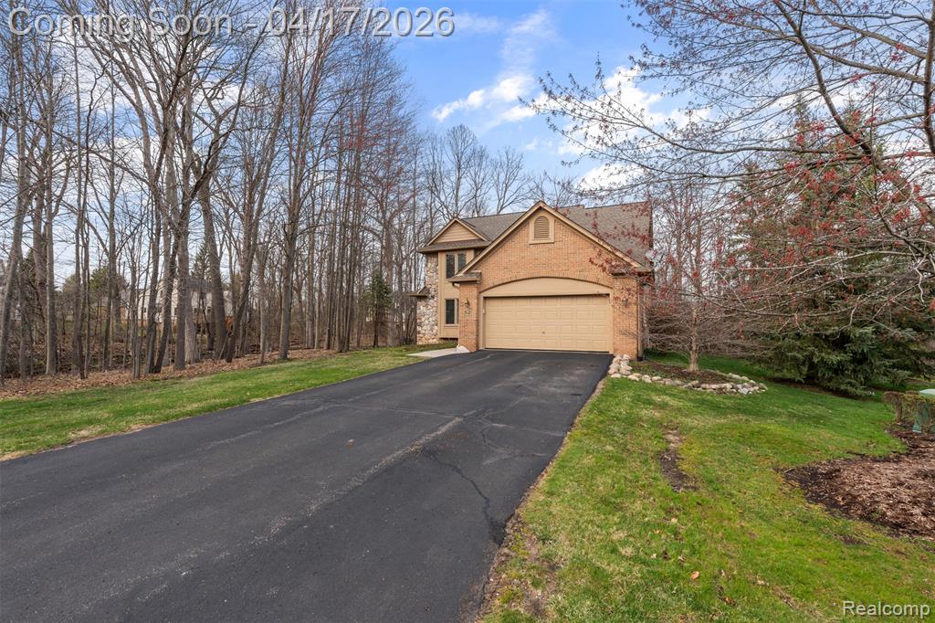 5146 Lagoons Circle, 22, West Bloomfield, MI 48323 — Photo 4