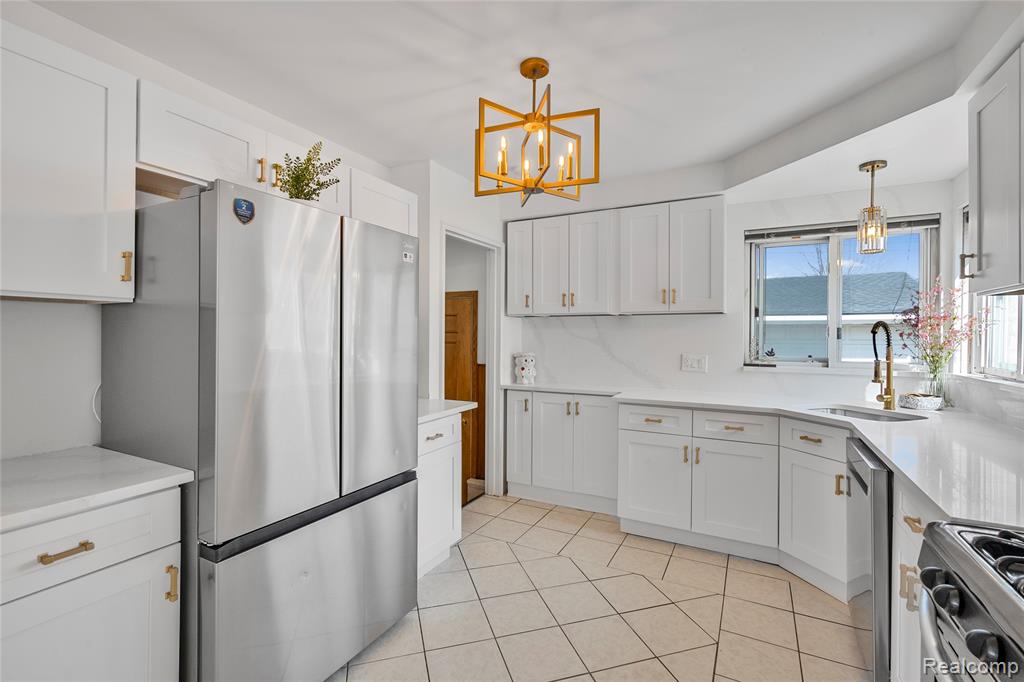 4971 Julius Boulevard, Westland, MI 48186 — Photo 11