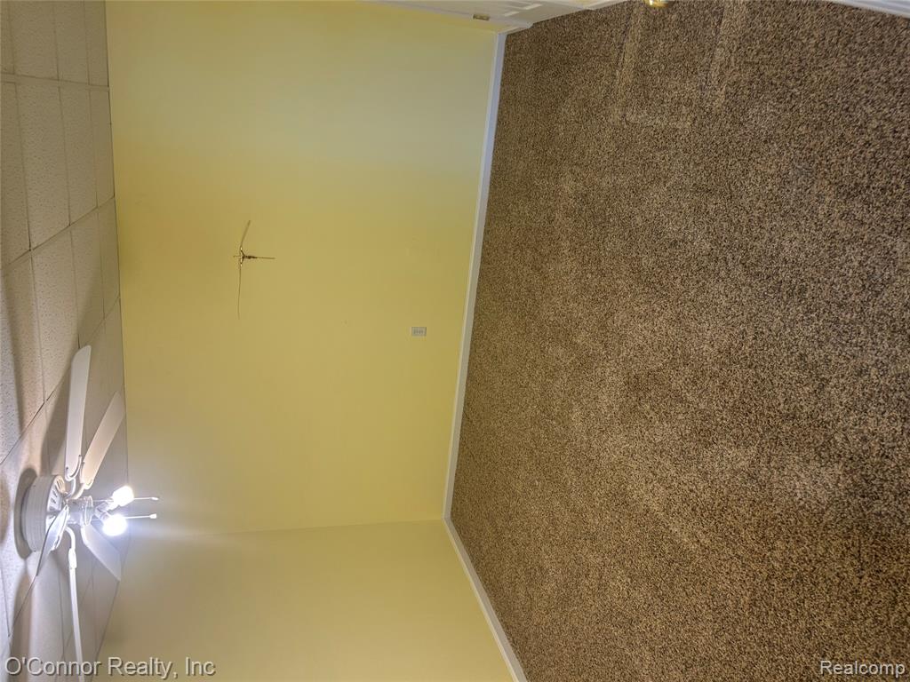 830 Crystal Lane, Marysville, MI 48040 — Photo 25