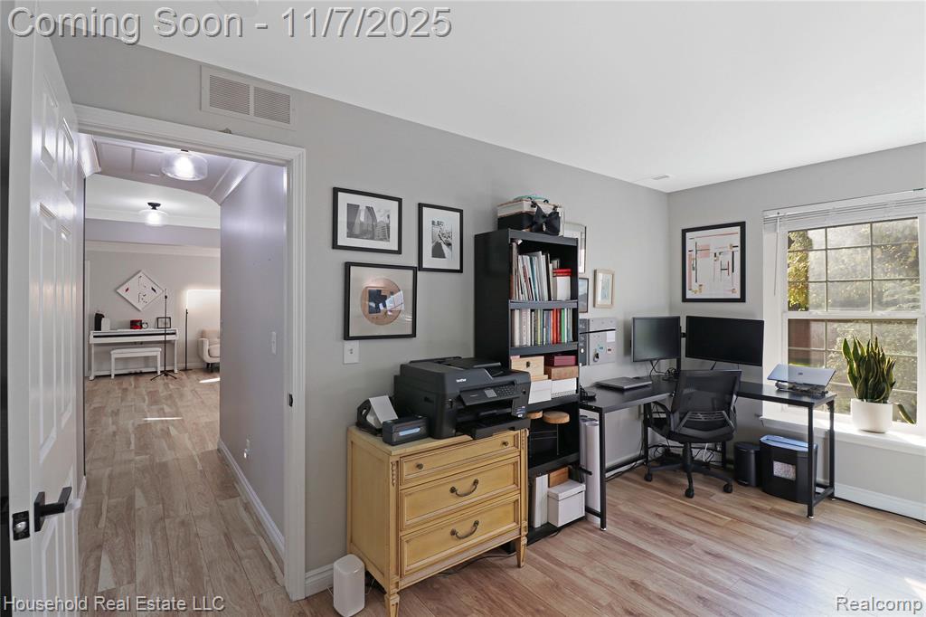 4354 Berkshire Drive, Sterling Heights, MI 48314 — Photo 16