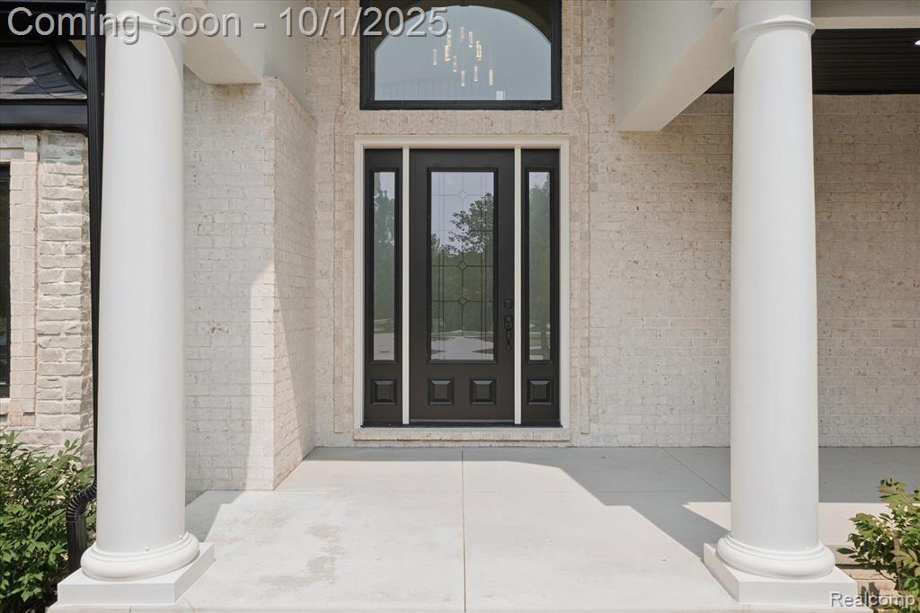 46676 Grand Oak Court, Canton, MI 48187 — Photo 4