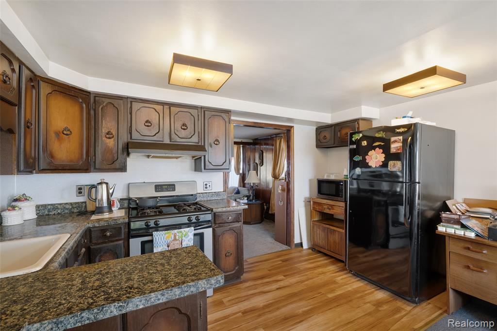 8107 Anchor Bay Drive, Clay, MI 48001 — Photo 8