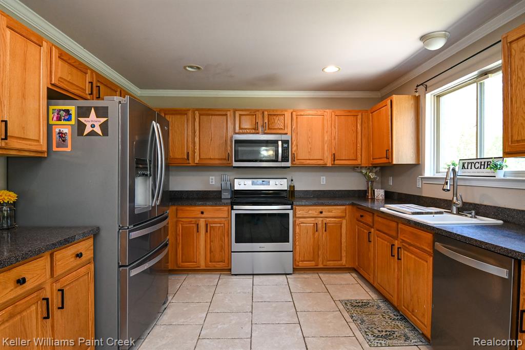 51466 PROMENADE Lane, New Baltimore, MI 48047 — Photo 15