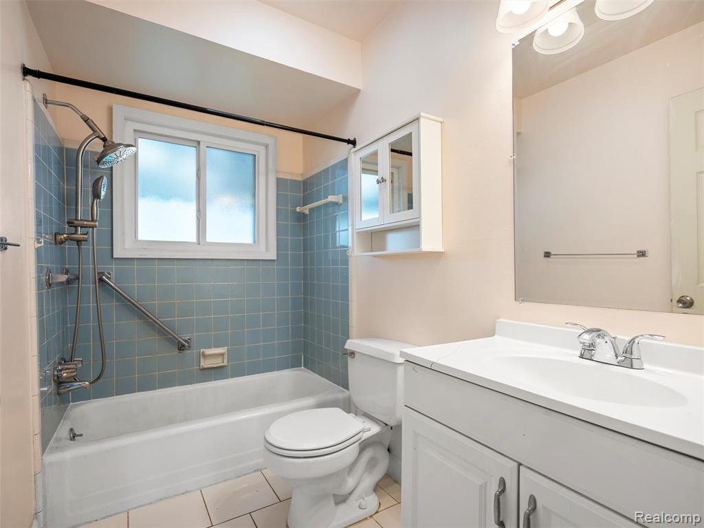 7472 Sloan Street, Taylor, MI 48180 — Photo 14