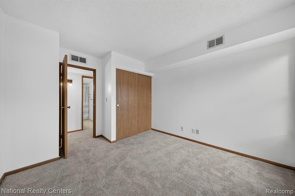61171 Greenwood Drive, South Lyon, MI 48178 — Photo 21