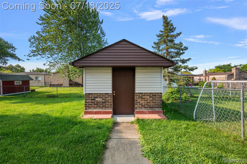 4152 Bloomfield Drive, Sterling Heights, MI 48310 — Photo 65