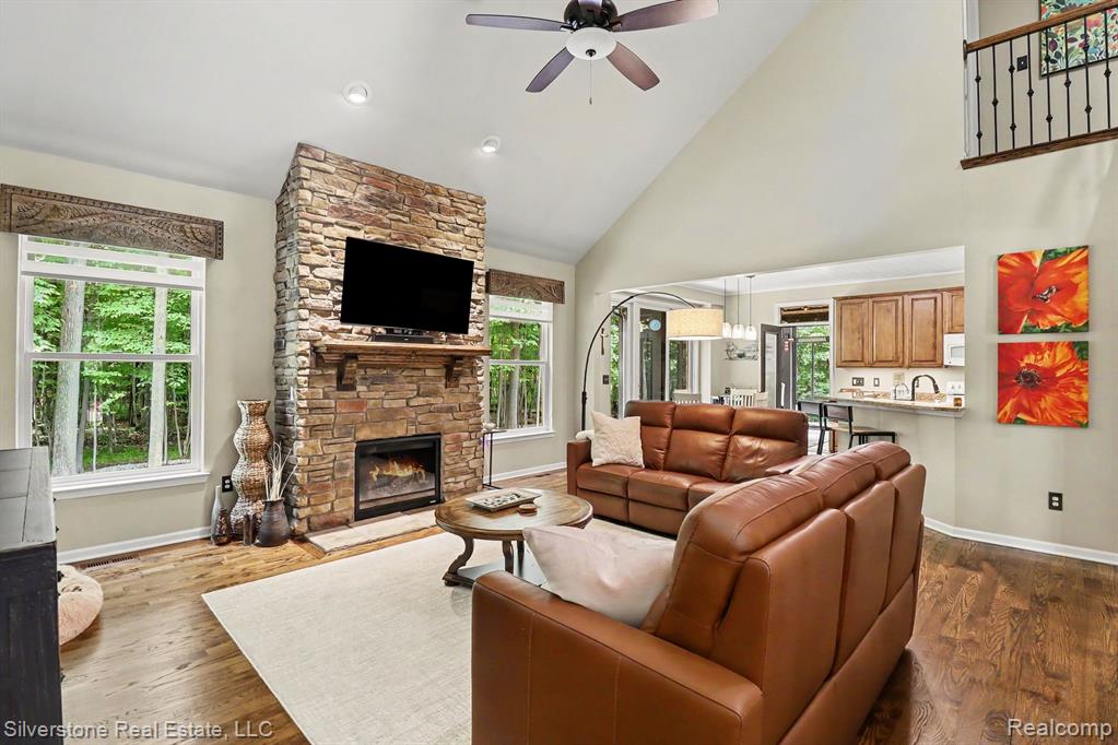 651 Wynstone Circle N, Oakland, MI — Photo 11
