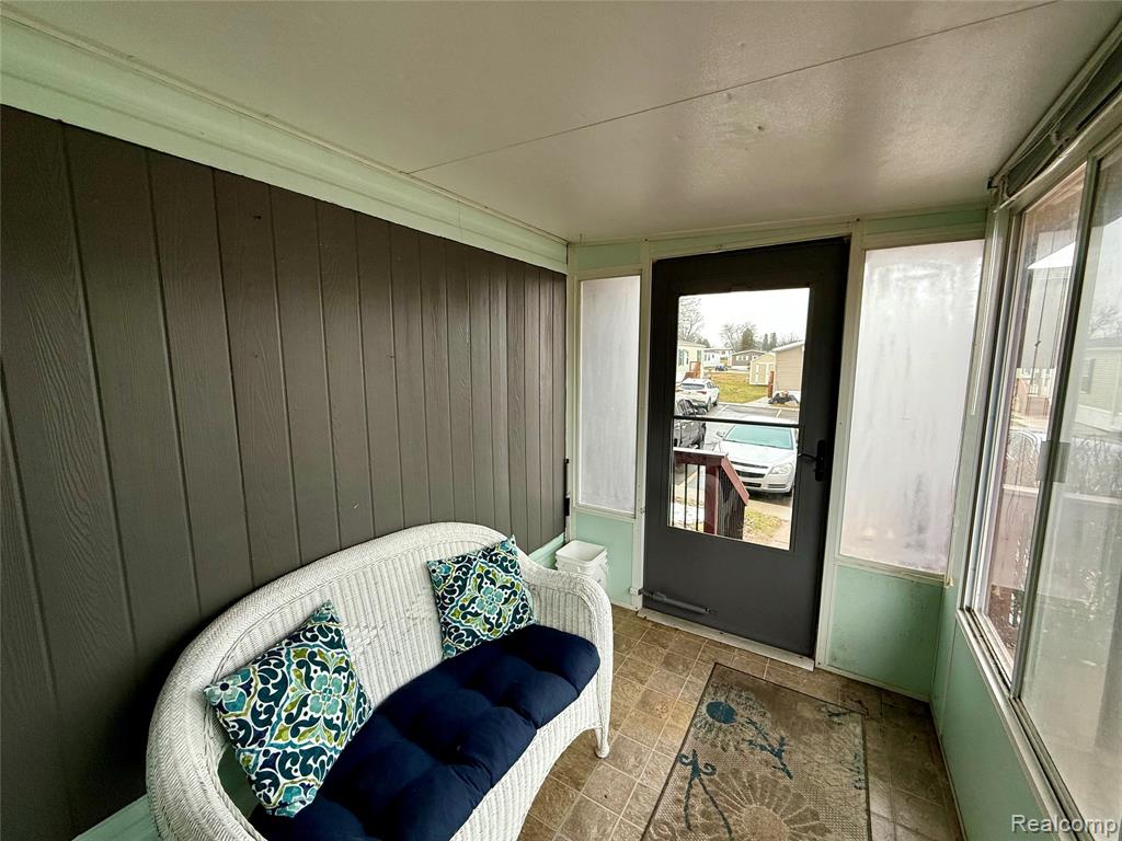 277 Glengarry Ct. W, Highland, MI — Photo 24