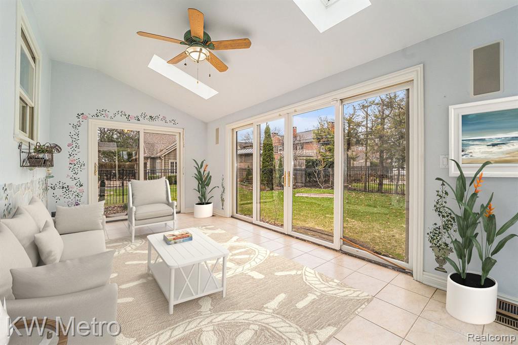 18 CAMBRIDGE Boulevard, Pleasant Ridge, MI — Photo 26