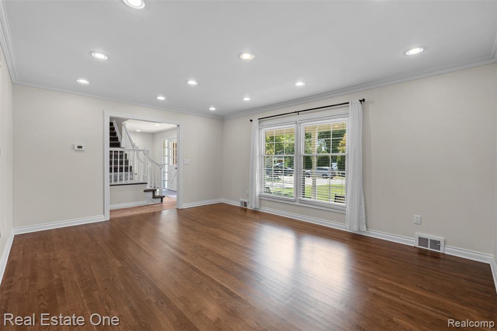 4090 Middlebury Drive, Troy, MI 48085 — Photo 18