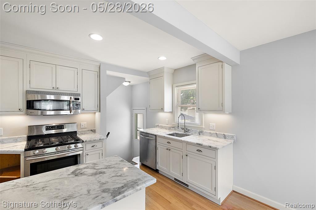 2381 Princeton Road, Berkley, MI 48072 — Photo 5