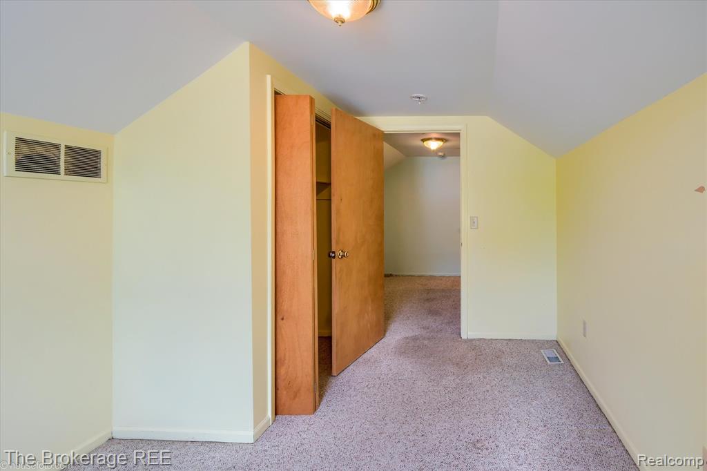 1314 Carman Street, Burton, MI 48529 — Photo 33
