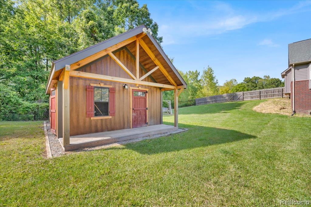 5820 Sherwood Road, Oxford, MI 48371 — Photo 43