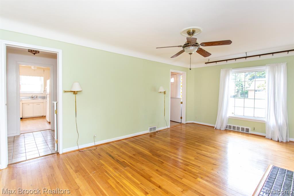 1852 Edgewood Boulevard, Berkley, MI 48072 — Photo 10