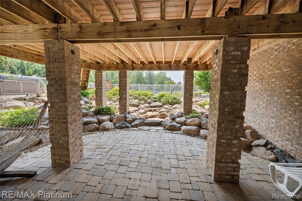 8922 McClements Road, Brighton, MI 48114 — Photo 5