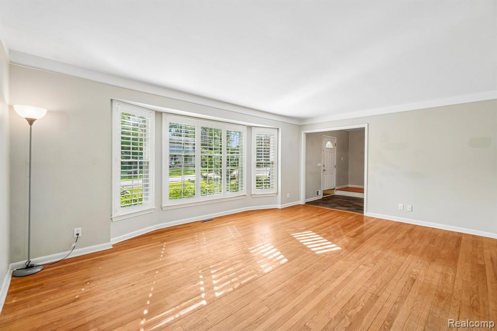 2675 Douglas Drive, Bloomfield Hills, MI 48304 — Photo 16