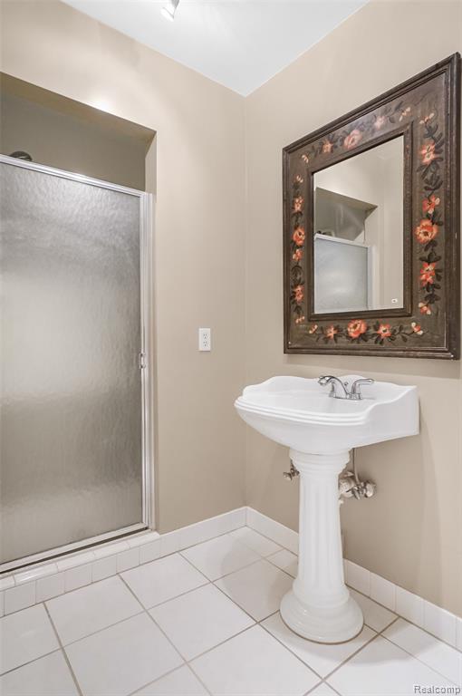 822 Keaton Drive, Troy, MI 48098 — Photo 13
