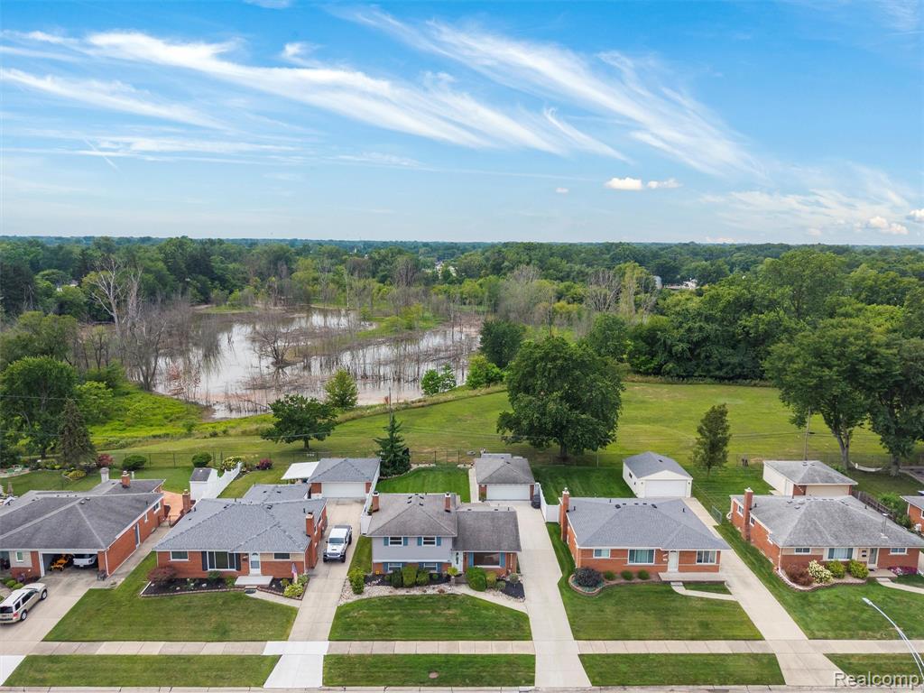 7721 Carrousel Boulevard, Westland, MI — Photo 49