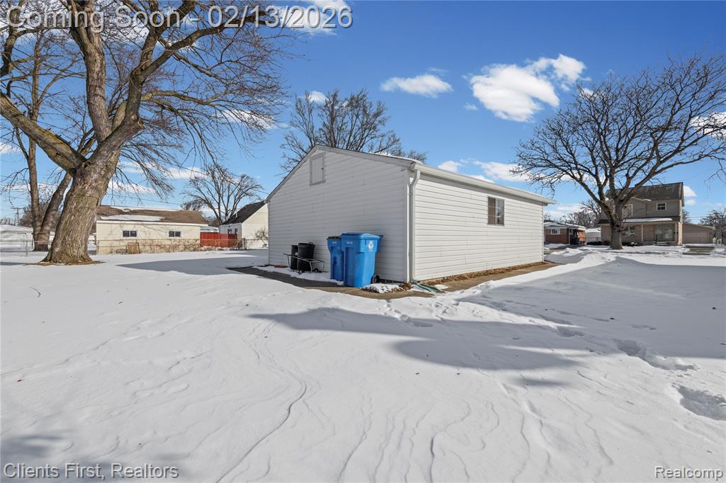 4196 Clippert Street, Dearborn Heights, MI 48125 — Photo 5