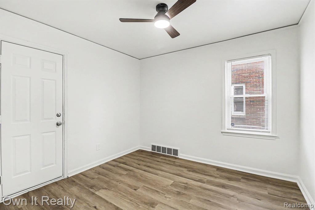 11276 Somerset Avenue, Detroit, MI 48224 — Photo 10