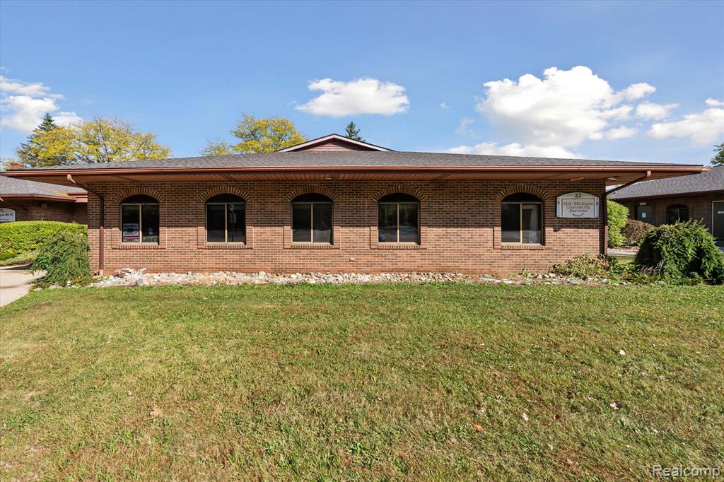 1117 Villa Linde Court, Flint, MI 48532 — Photo 3