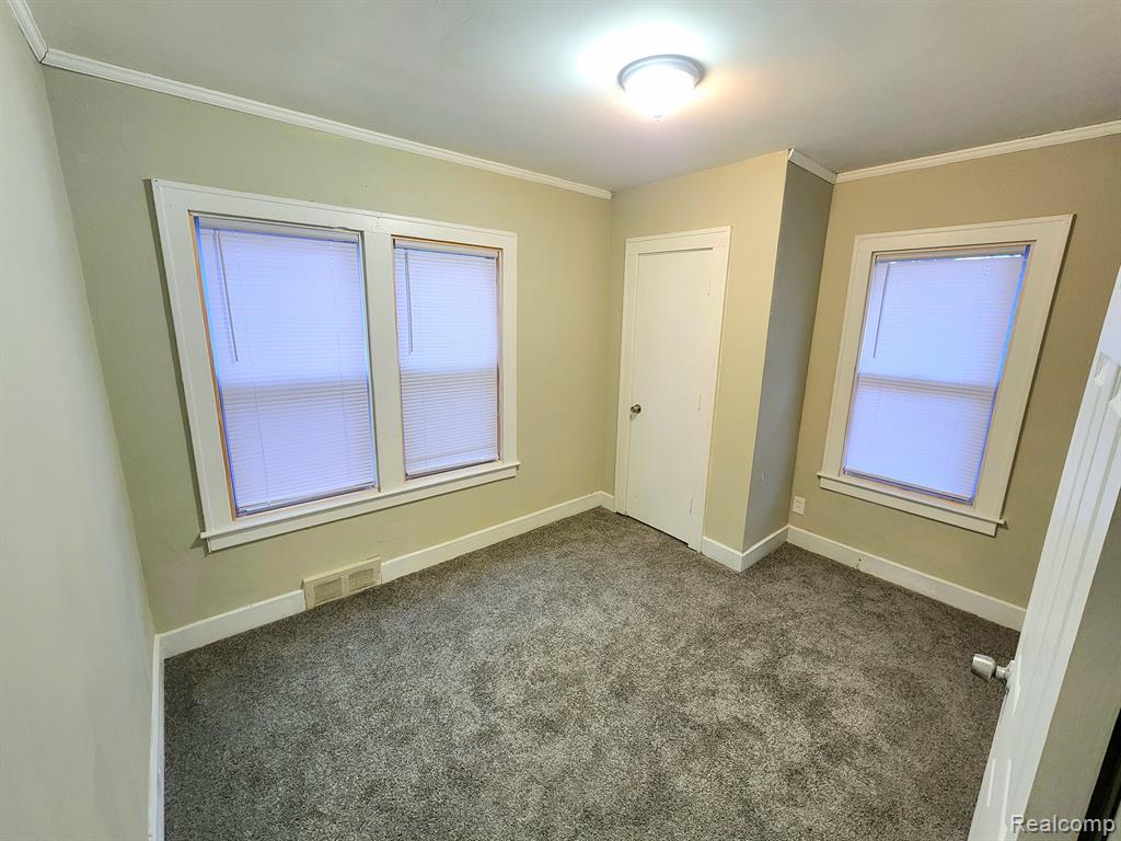 9258 BOLEYN Street, Detroit, MI 48224 — Photo 14