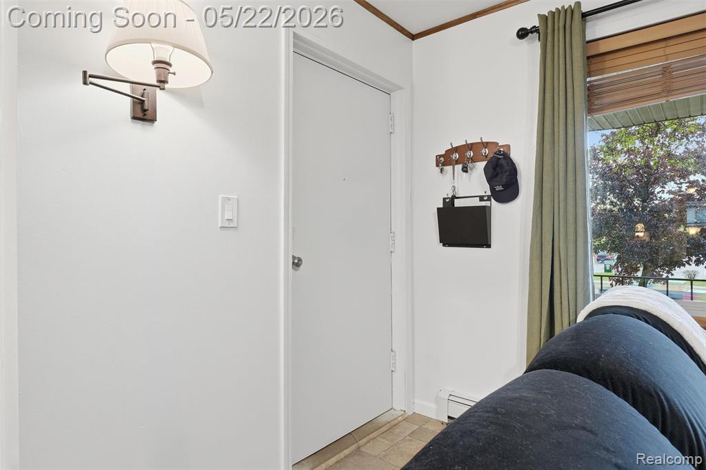 15055 Hubbard Street, 35, Livonia, MI 48154 — Photo 5