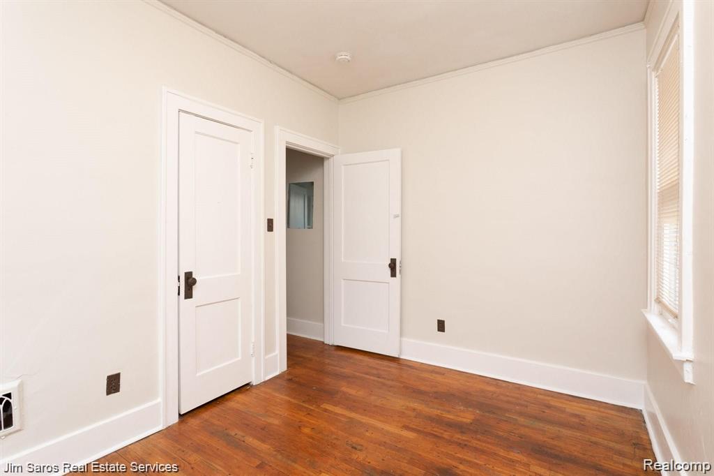 987 #2S Beaconsfield Avenue, Grosse Pointe, MI 48230 — Photo 9