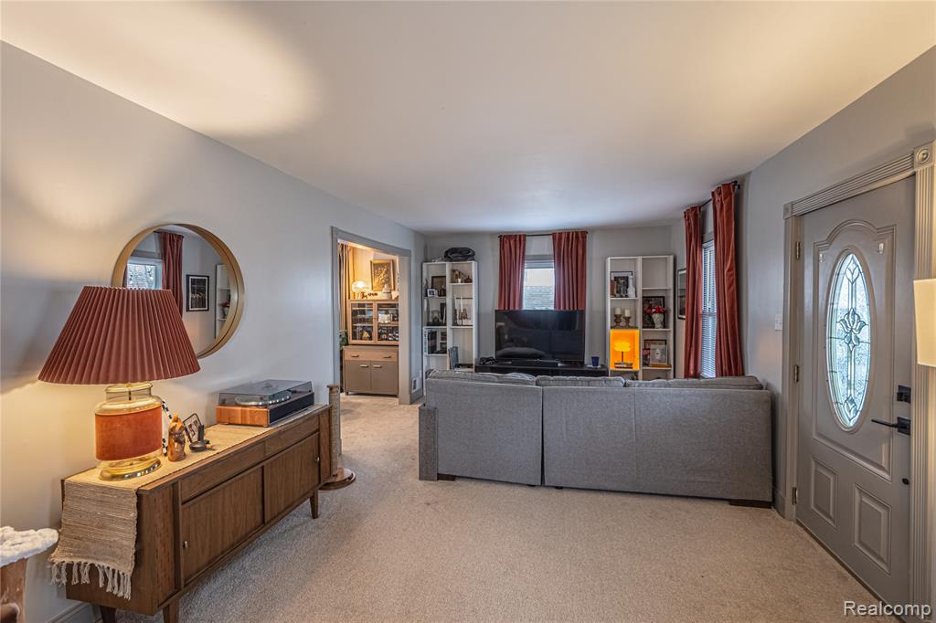 910 Church Street, Port Huron, MI 48060 — Photo 10