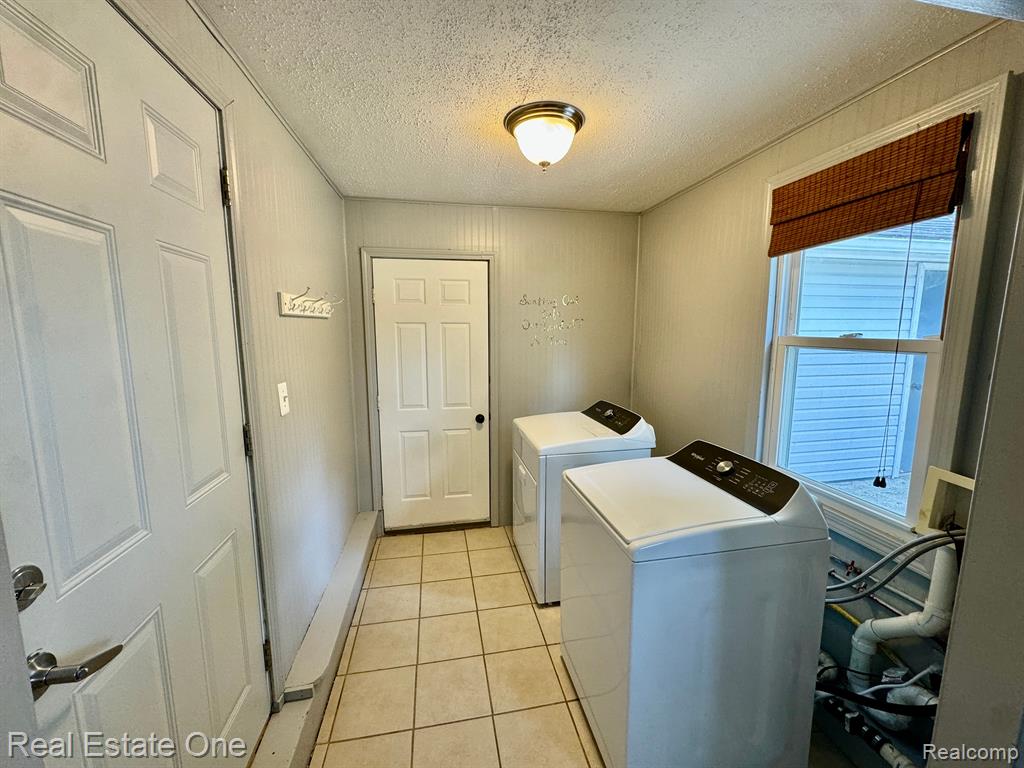890 FARNSWORTH Road, White Lake, MI — Photo 13