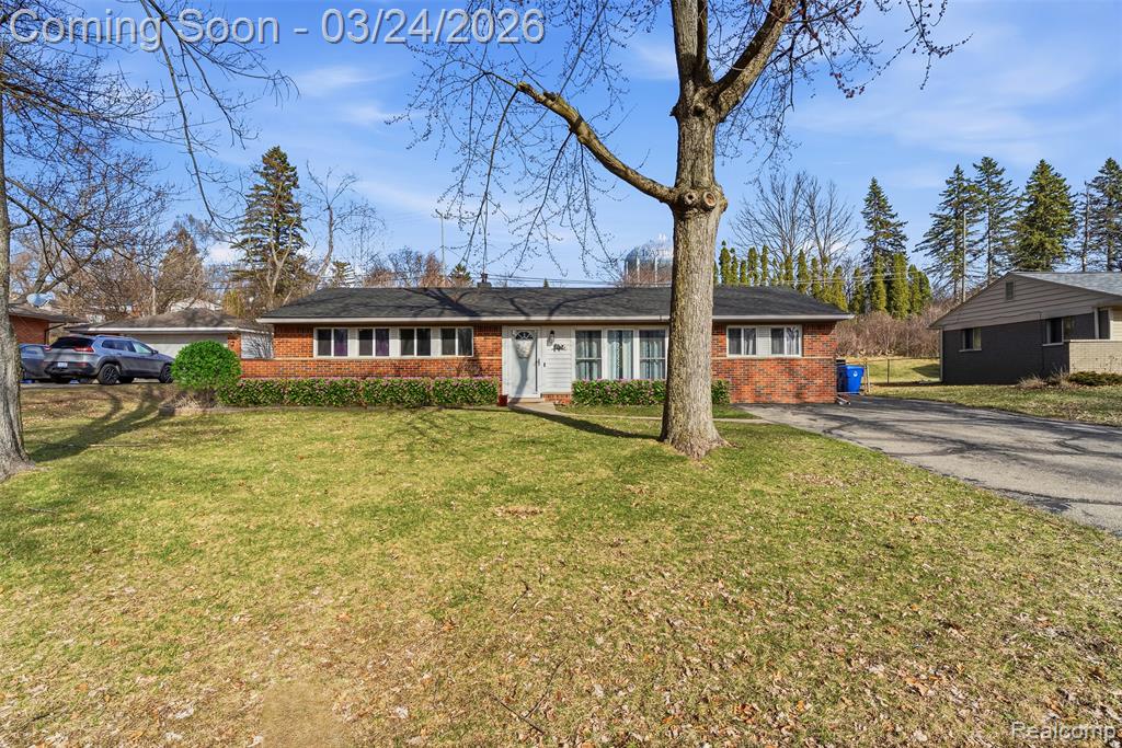 716 Joyceil Drive, Waterford, MI 48328 — Photo 3