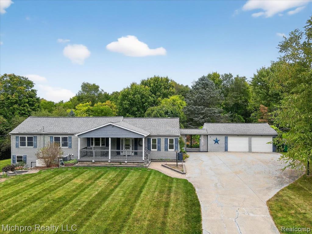 4932 Grange Hall Road, Holly, MI 48442 — front exterior
