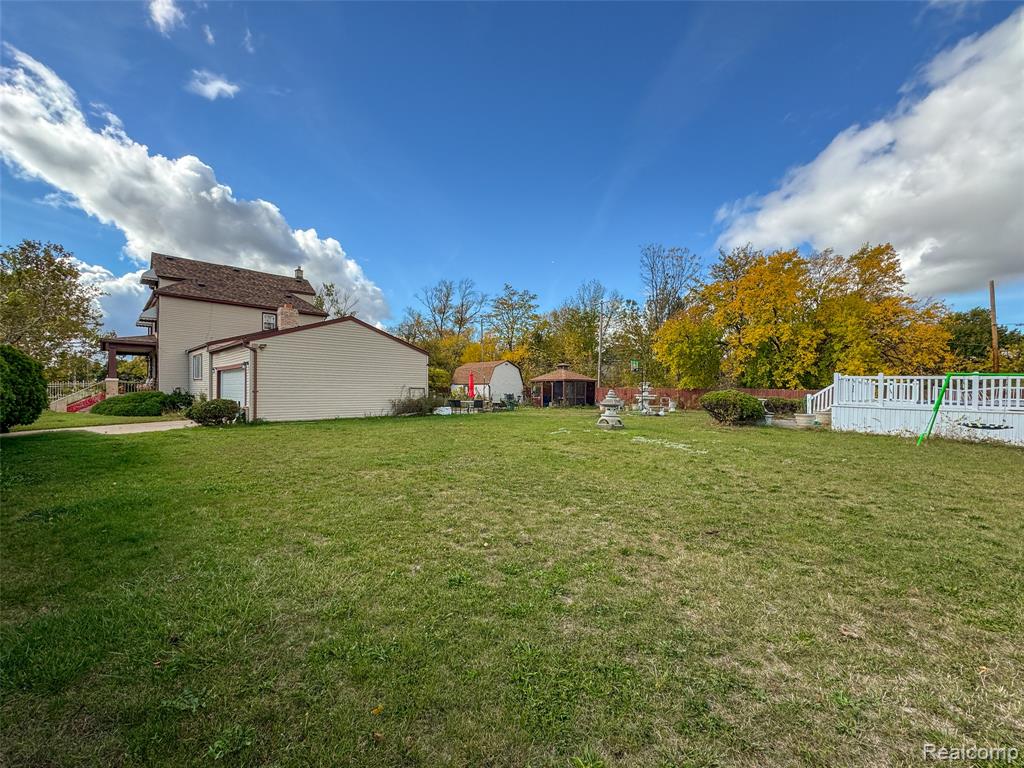 991 E Euclid Street, Detroit, MI 48211 — Photo 14