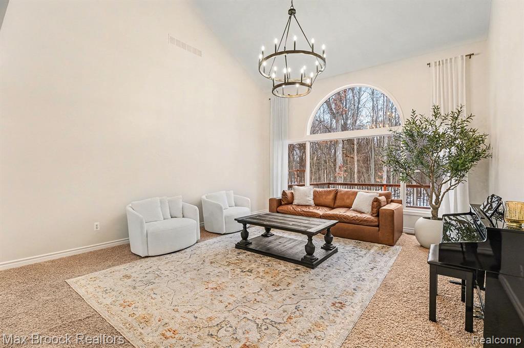 9858 Forest Ridge Drive, Clarkston, MI 48348 — Photo 11