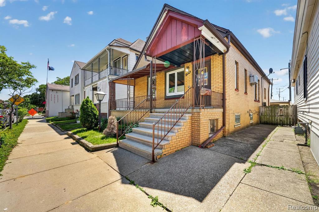 2978 Evaline Street, Hamtramck, MI 48212 — Photo 4