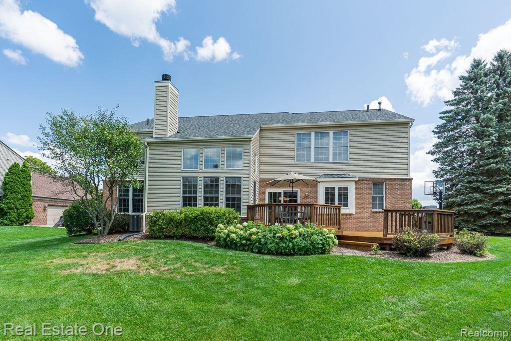 961 HOLLOW CORNERS, Rochester, MI 48307 — Photo 2