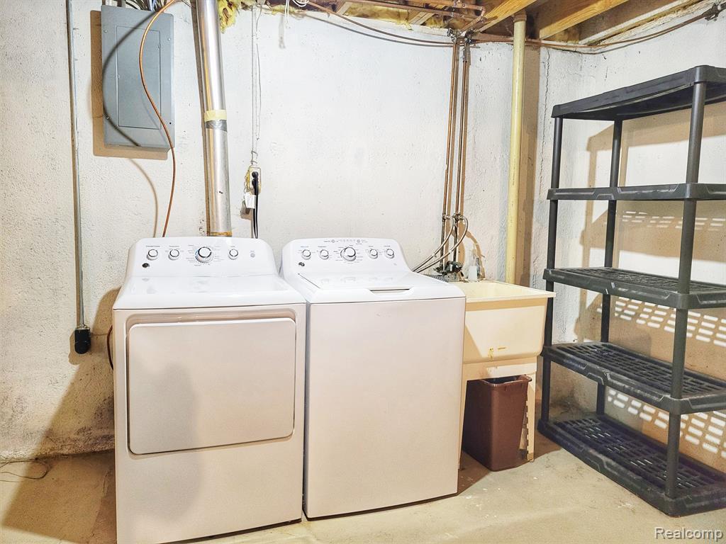 42608 Somerset, Canton, MI 48187 — Photo 33