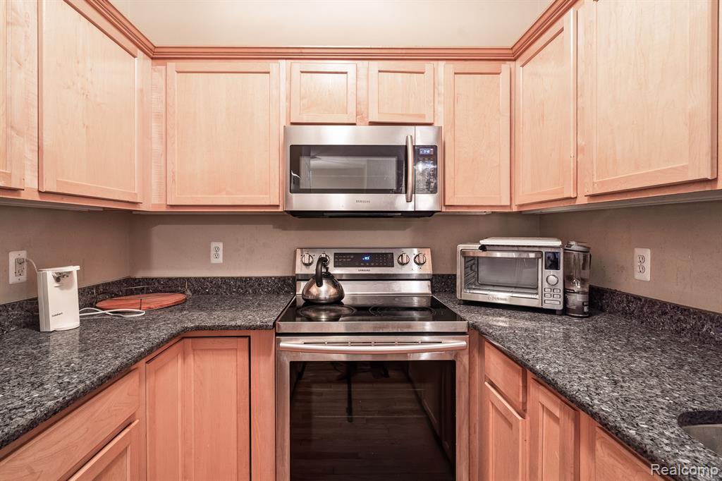 41572 HAMLET Lane, Novi, MI — Photo 20