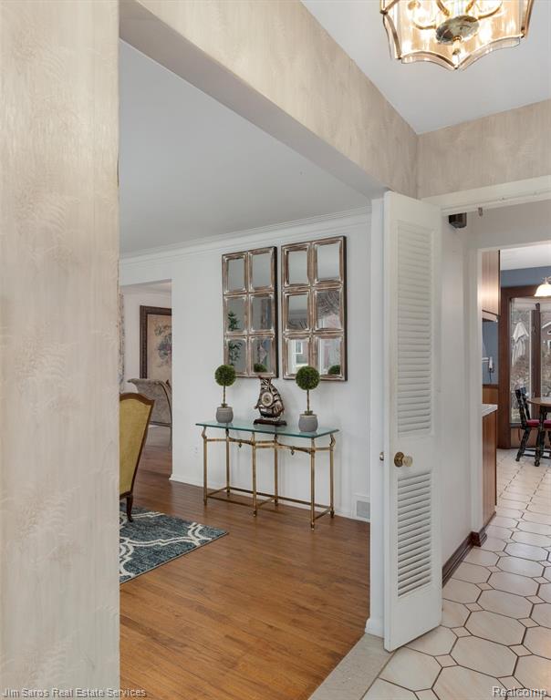 20114 Fairway Drive, Grosse Pointe Woods, MI 48236 — Photo 6