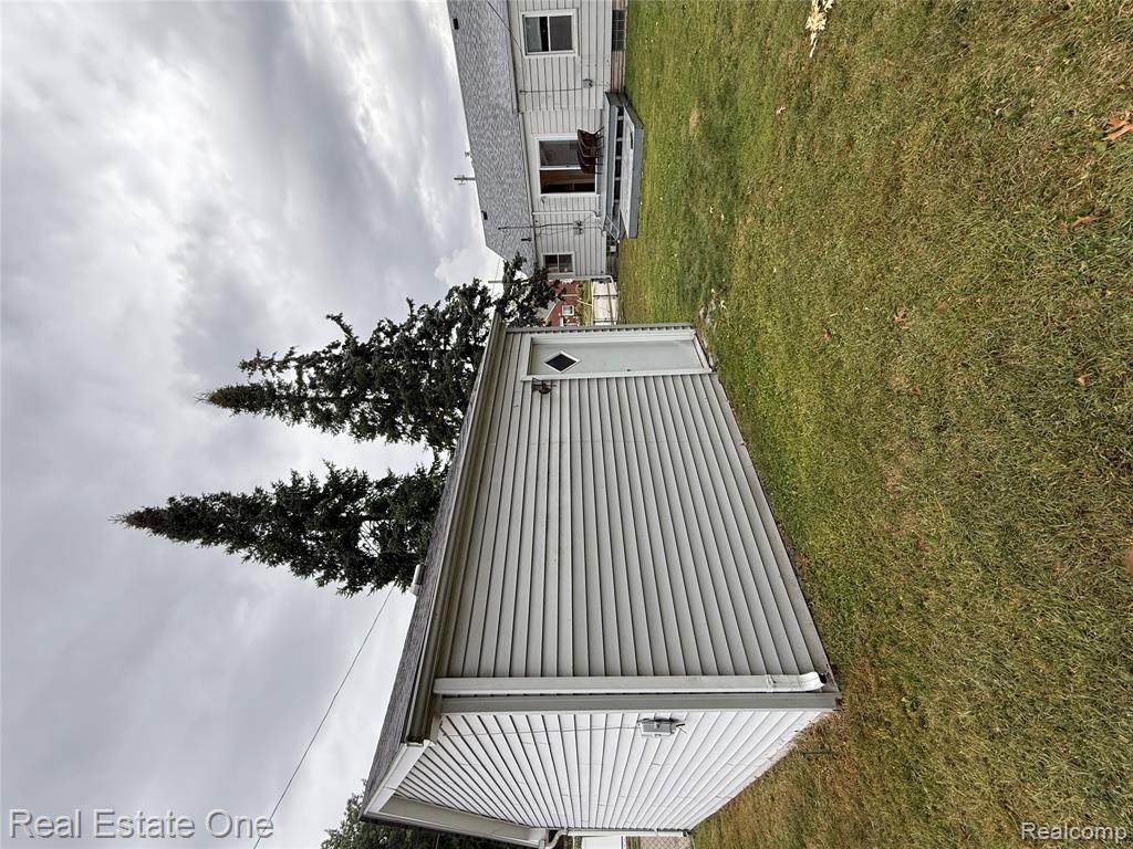 879 Highland Avenue, Lincoln Park, MI 48146 — Photo 23