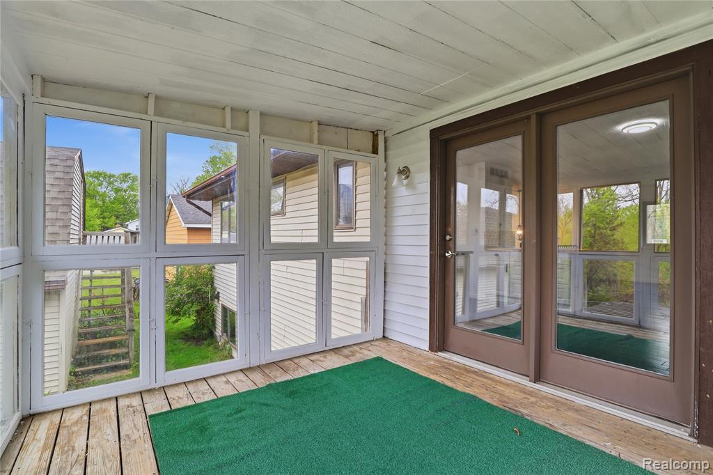 2465 Egelston Avenue, Burton, MI 48509 — Photo 15