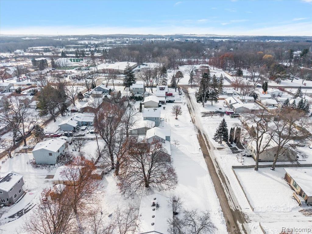 927 Alan Drive, Lake Orion, MI 48362 — Photo 49