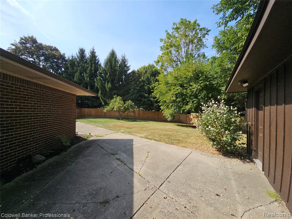58540 Grand River Avenue, New Hudson, MI 48165 — Photo 53