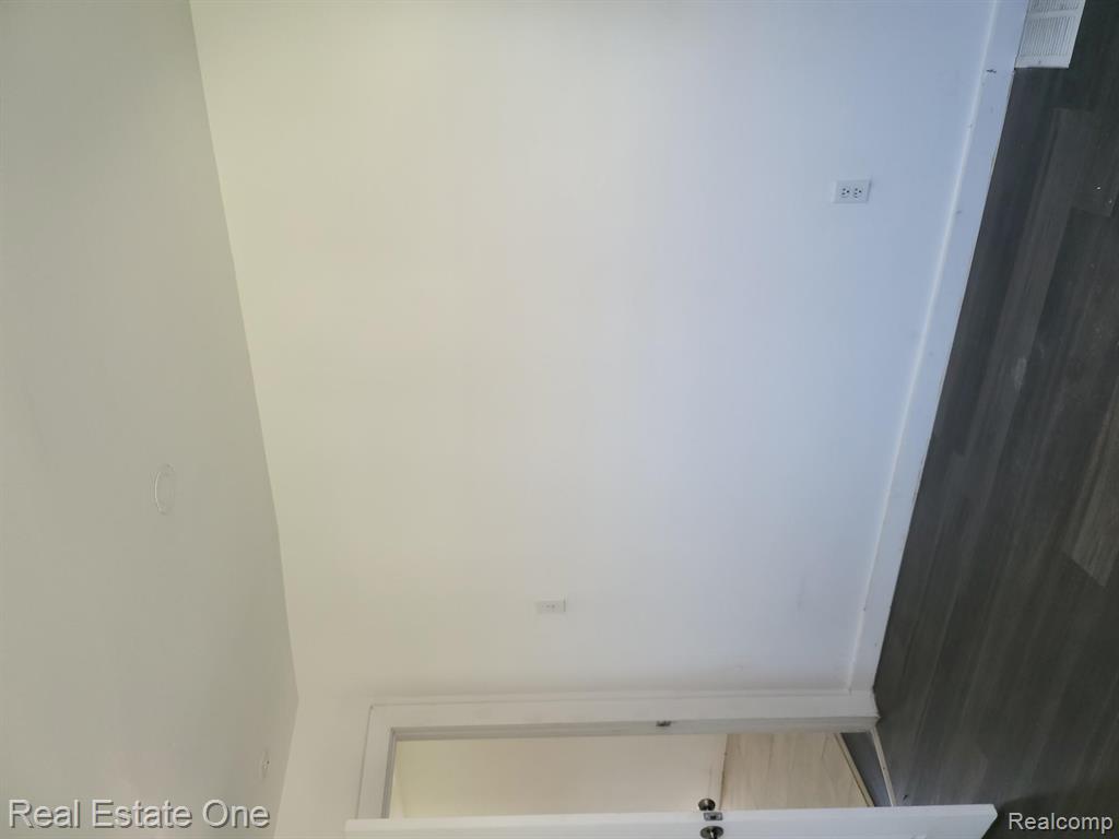 18603 Mackay Street, Detroit, MI 48234 — Photo 6