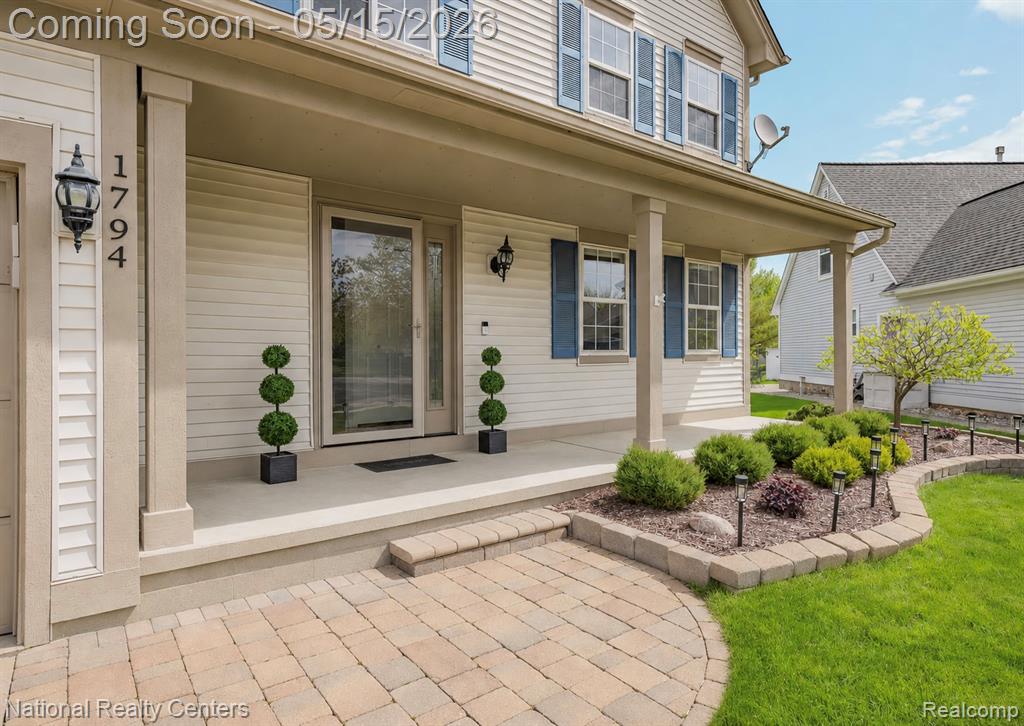 1794 Norton Creek Court, Wixom, MI 48393 — Photo 4