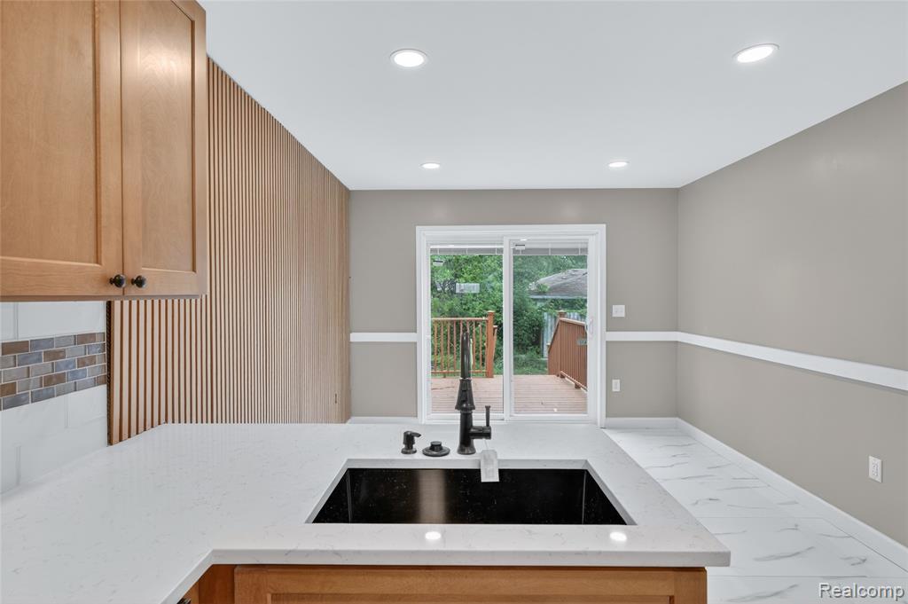 24784 Ashley Court, Redford, MI 48239 — Photo 13