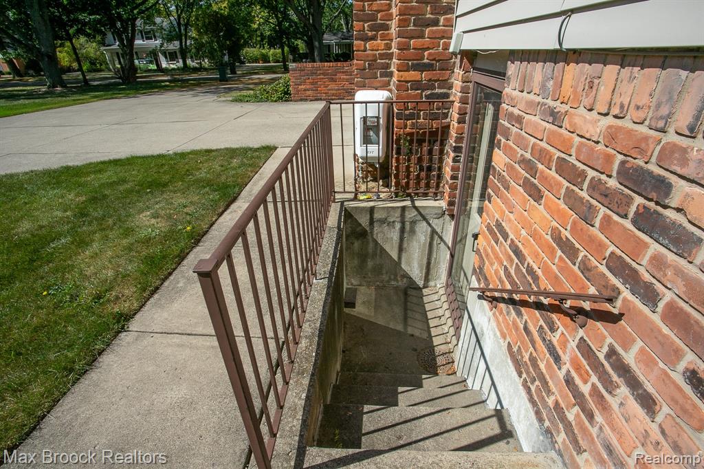 4298 Cherrywood Drive, Troy, MI 48098 — Photo 52