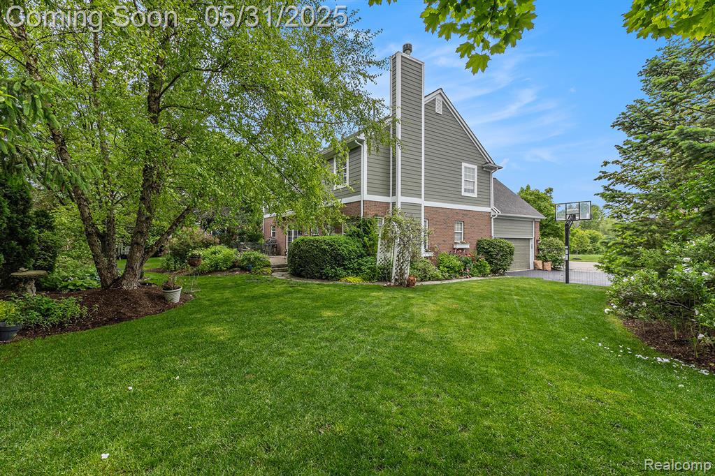 7271 N Village Drive, Clarkston, MI — Photo 30