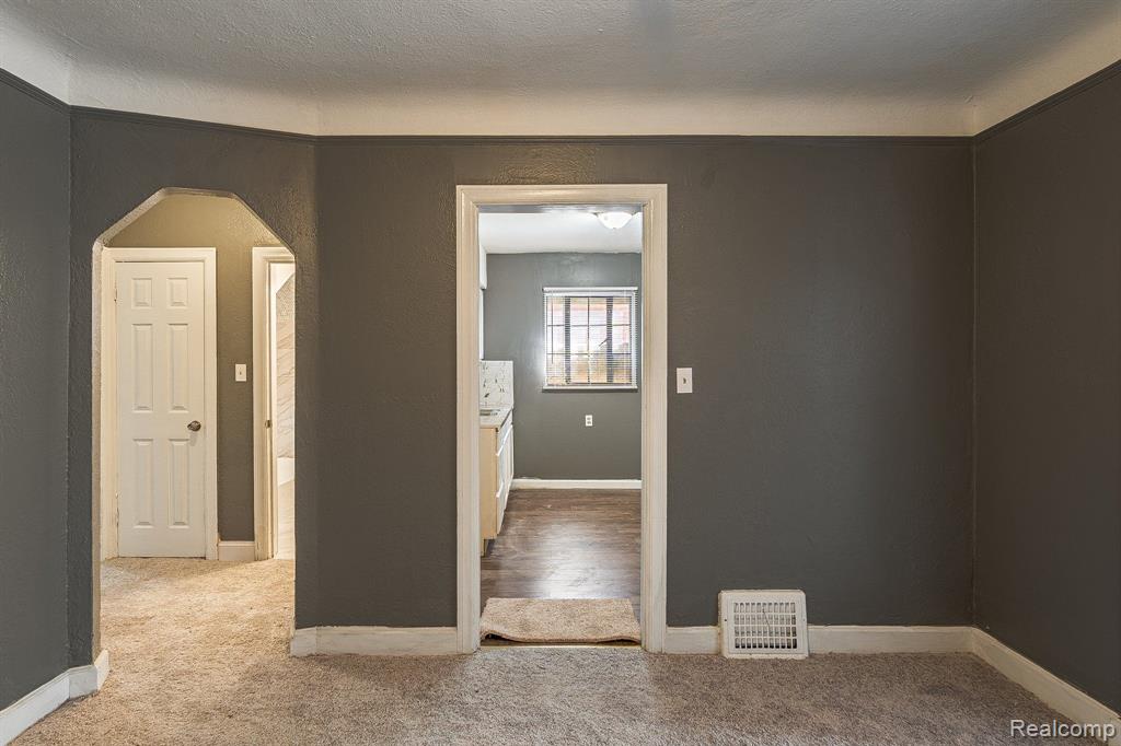 9938 WHITCOMB Street, Detroit, MI 48227 — Photo 9